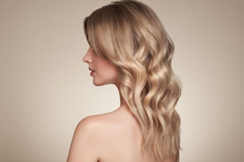 Mysi blond – wygląd, pielęgnacja, stylizacja