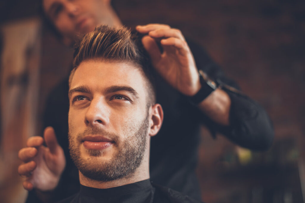 quiff fryzura