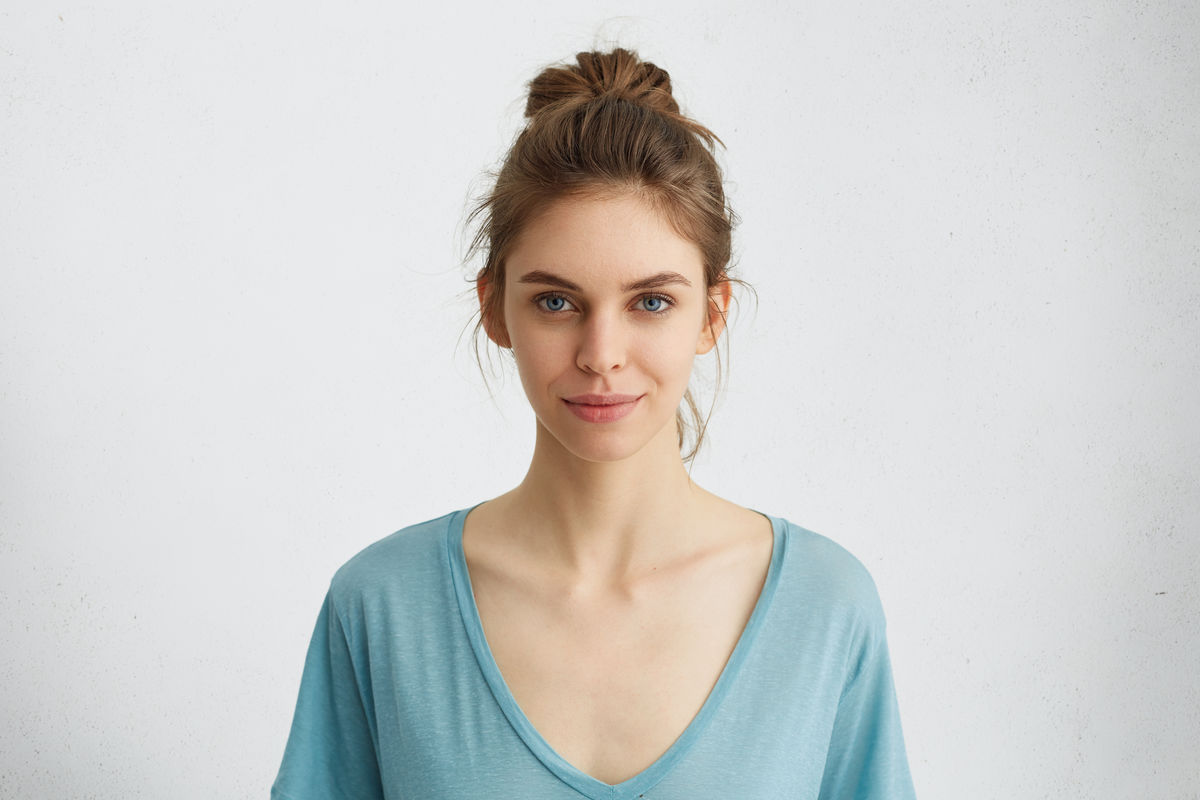 Jak zrobić messy bun w 5 minut?